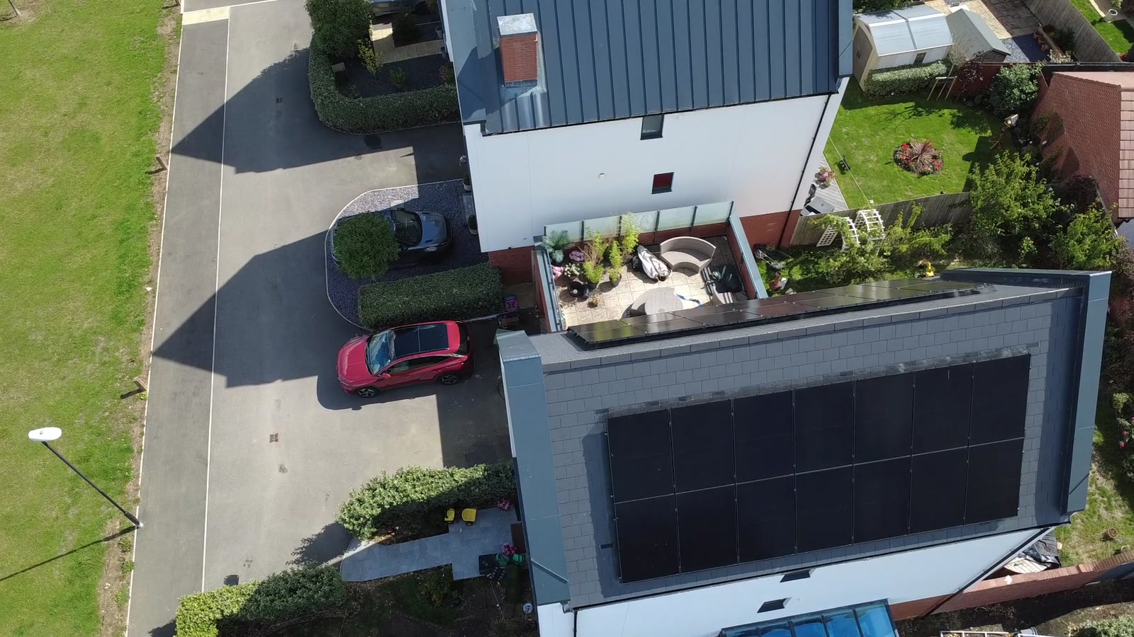 12.88 kWp Solar and Battery Storage in Reading, Berkshire